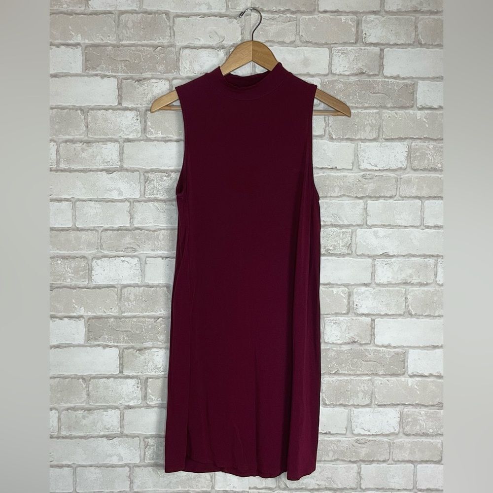 Everly Burgundy Sleeveless Mini Dress Size S